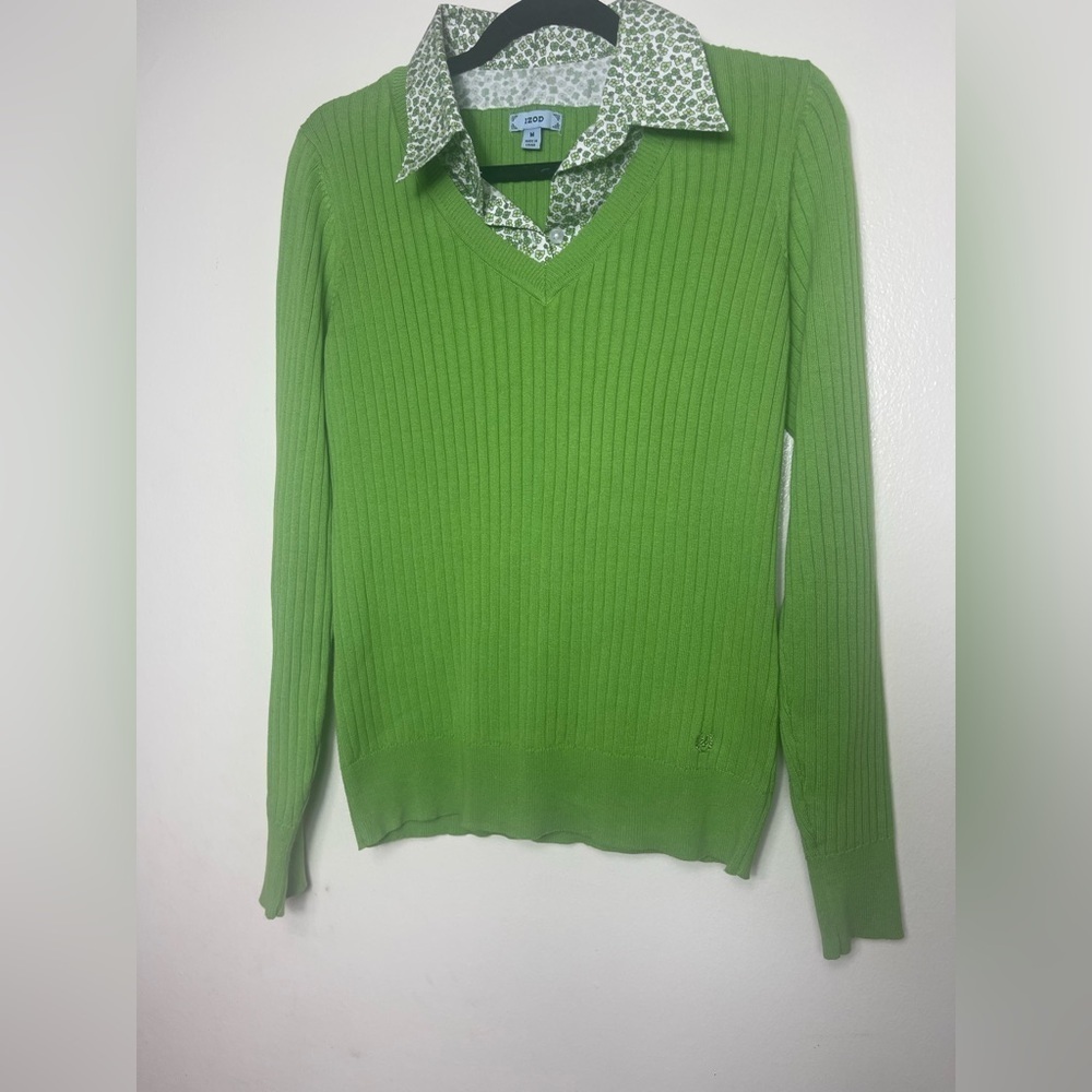 IZOD Womens Preppy Cable Knit Sweater Size  M V-neck Academia Tennis Kelly Green